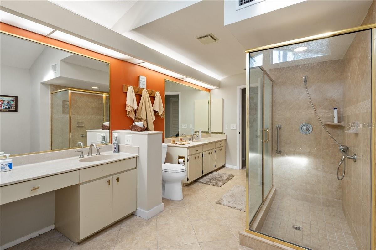 CENTER GATE ESTATES - Residential