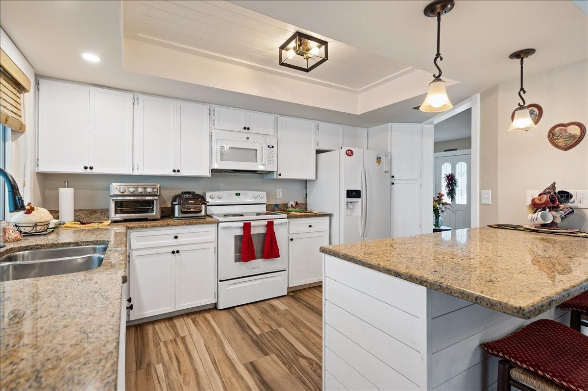 CENTER GATE ESTATES - Residential