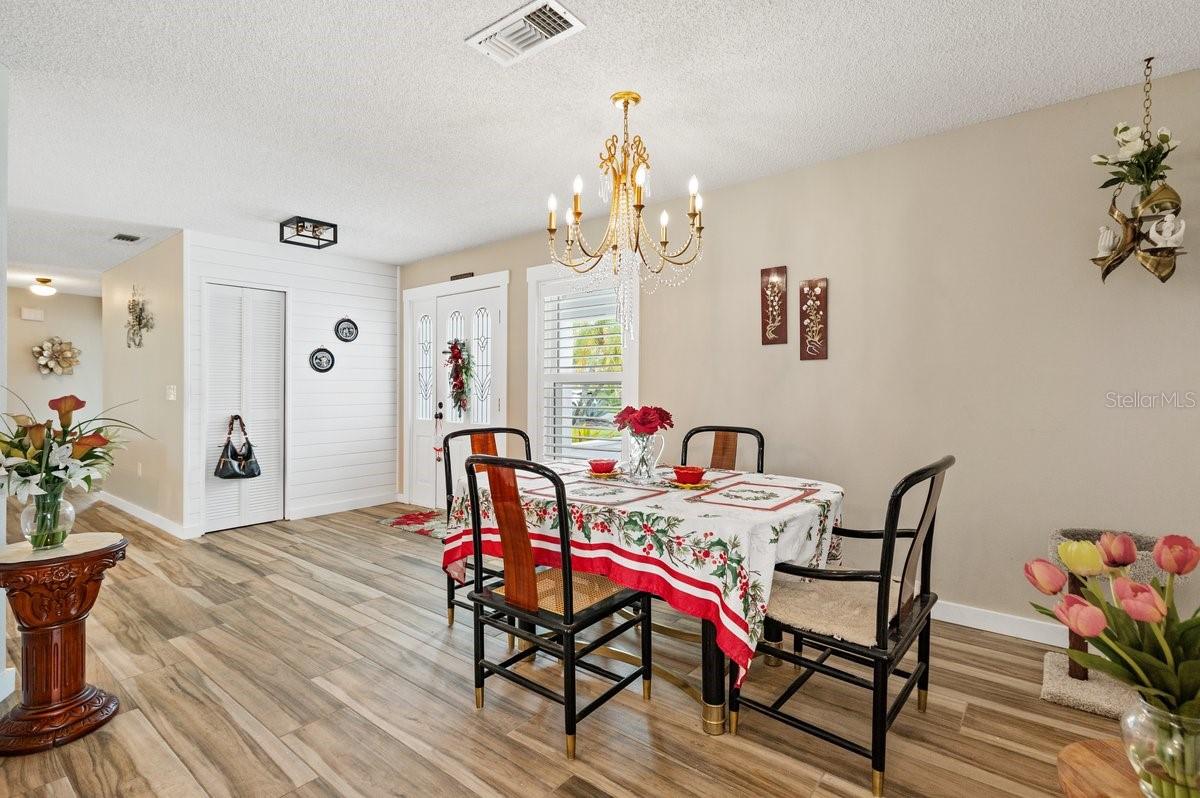CENTER GATE ESTATES - Residential