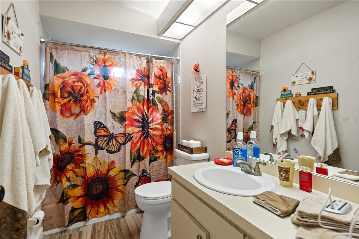 CENTER GATE ESTATES - Residential