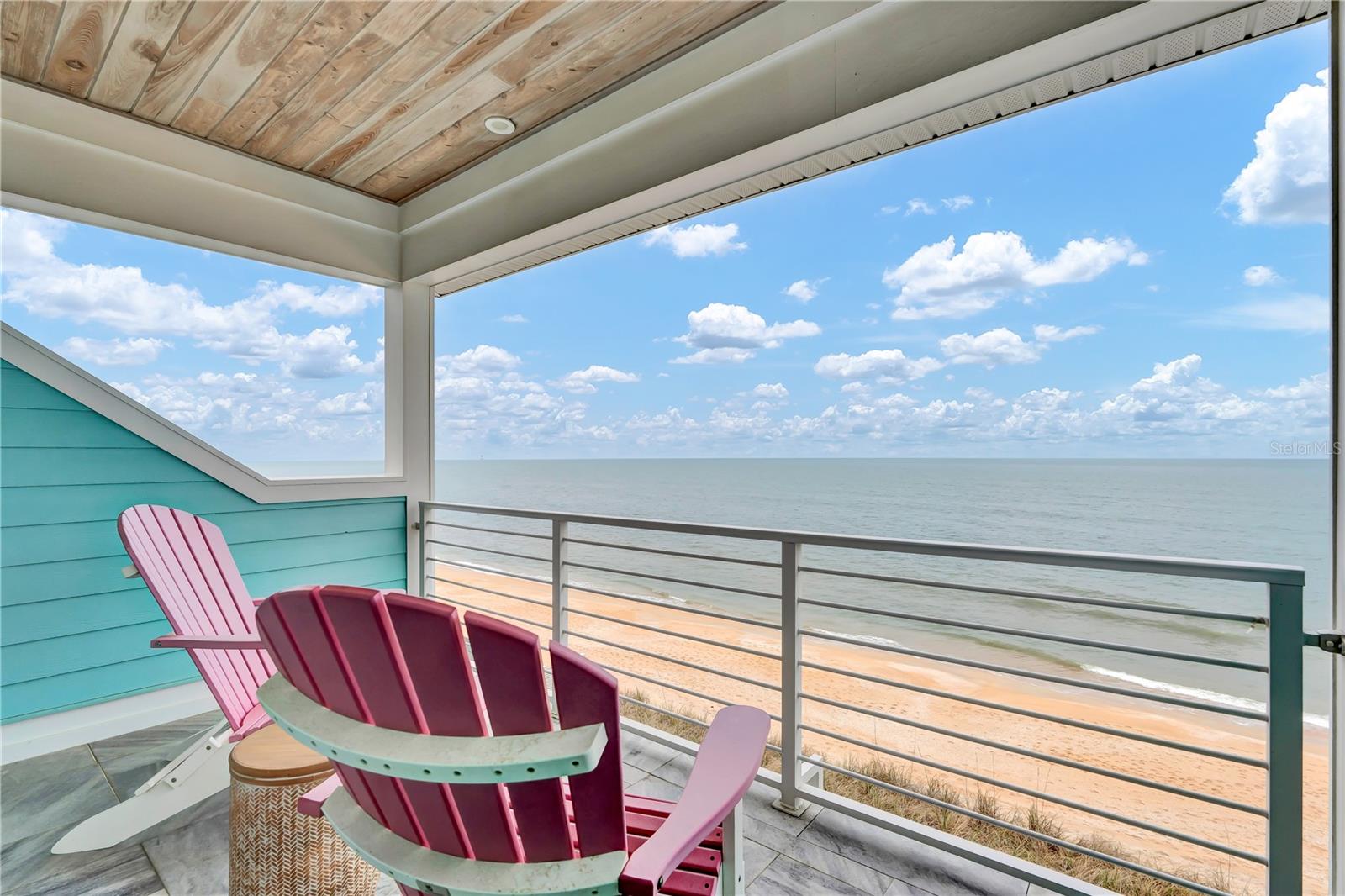GOLDEN BEACH - Residential