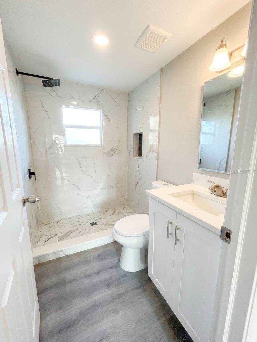 INWOOD - Residential
