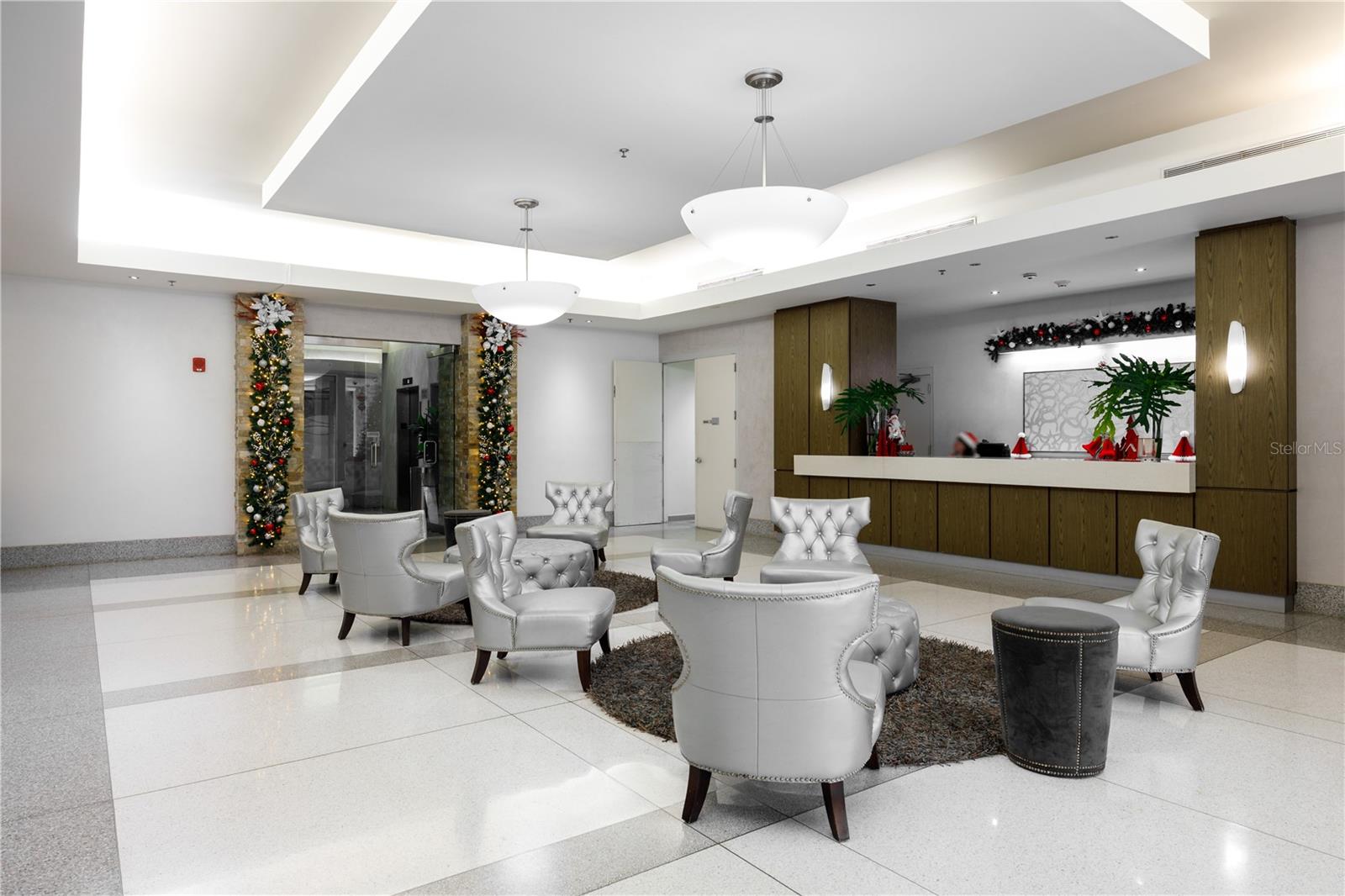 AQUABLUE COND. - Residential