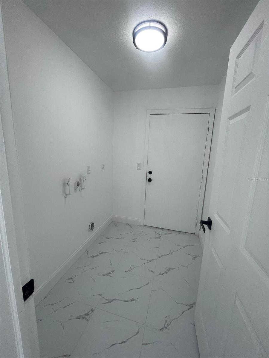 SILVER SPGS SHORES UN 23 - Residential