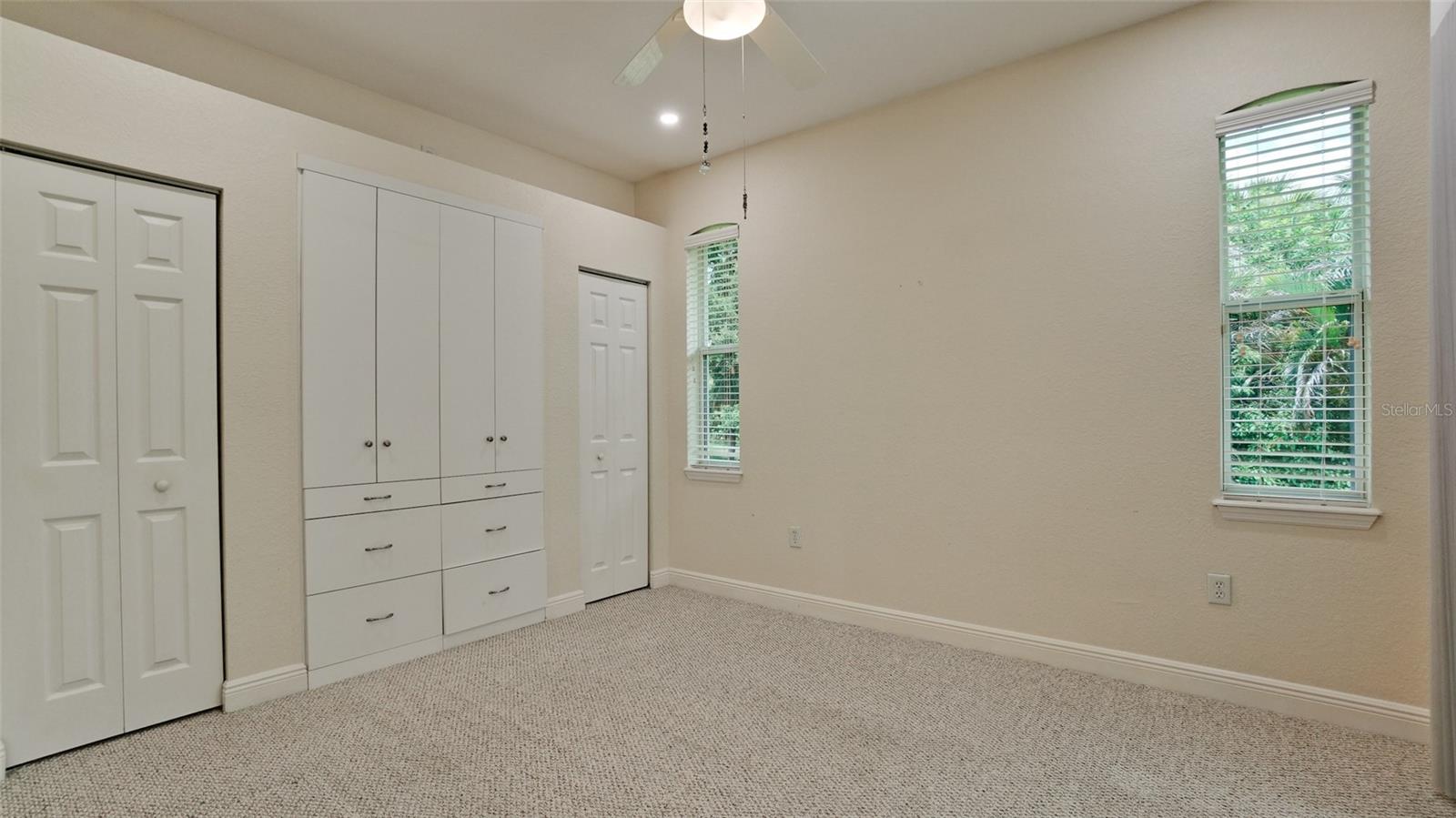 ANCIENT OAKS UNIT ONE - Residential