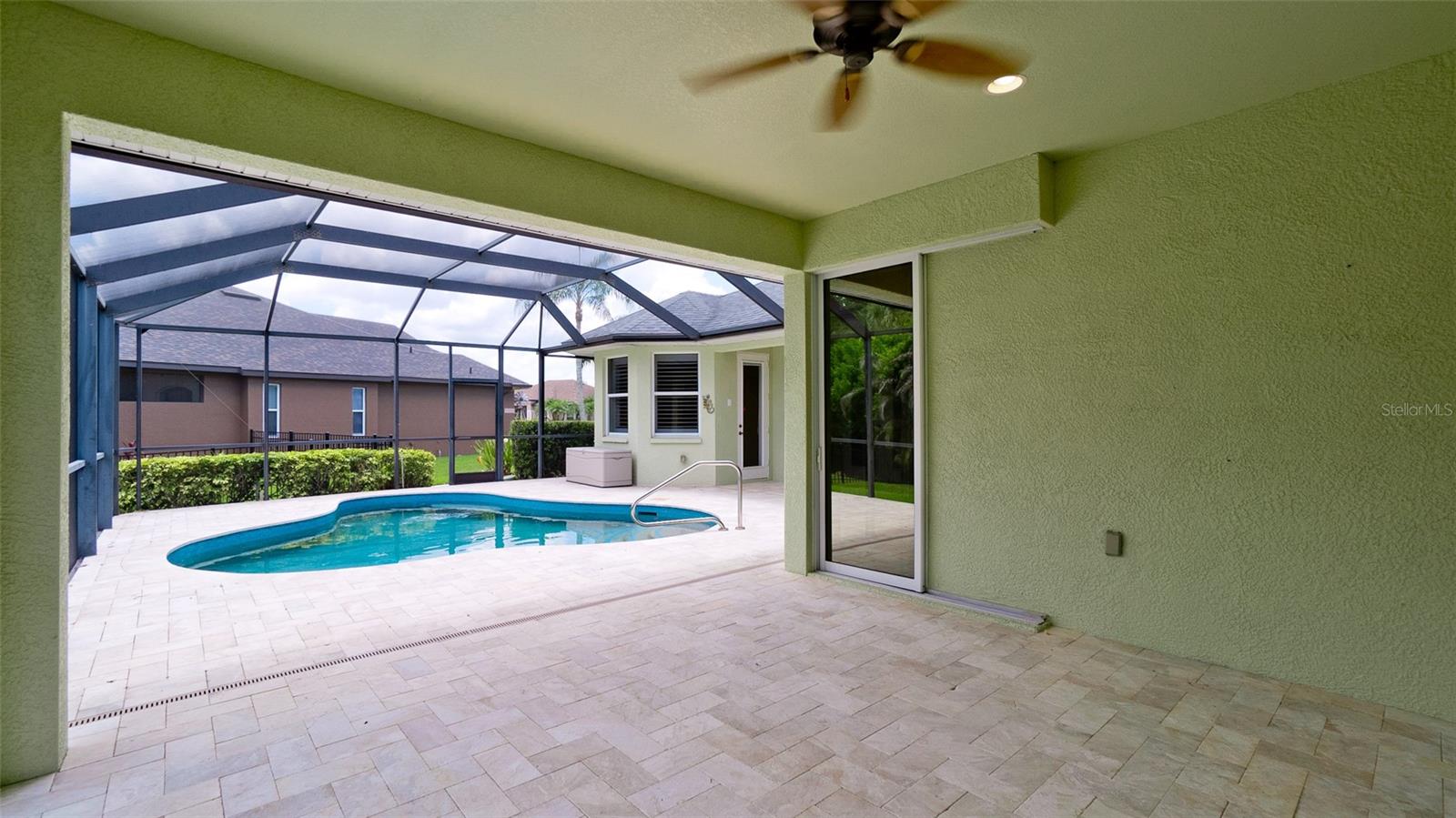 ANCIENT OAKS UNIT ONE - Residential