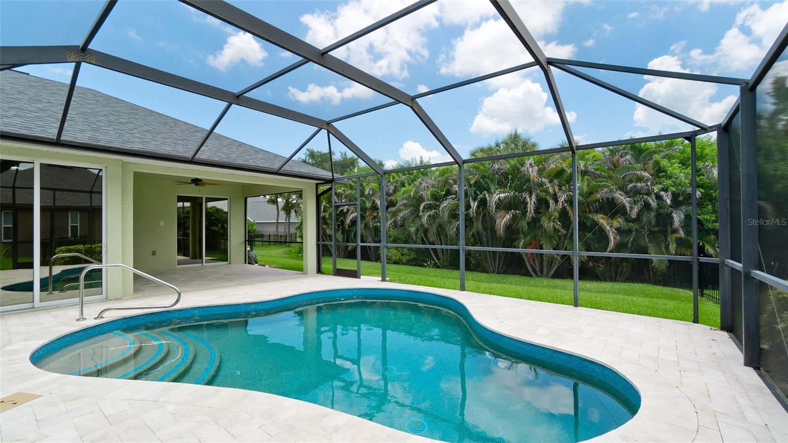 ANCIENT OAKS UNIT ONE - Residential