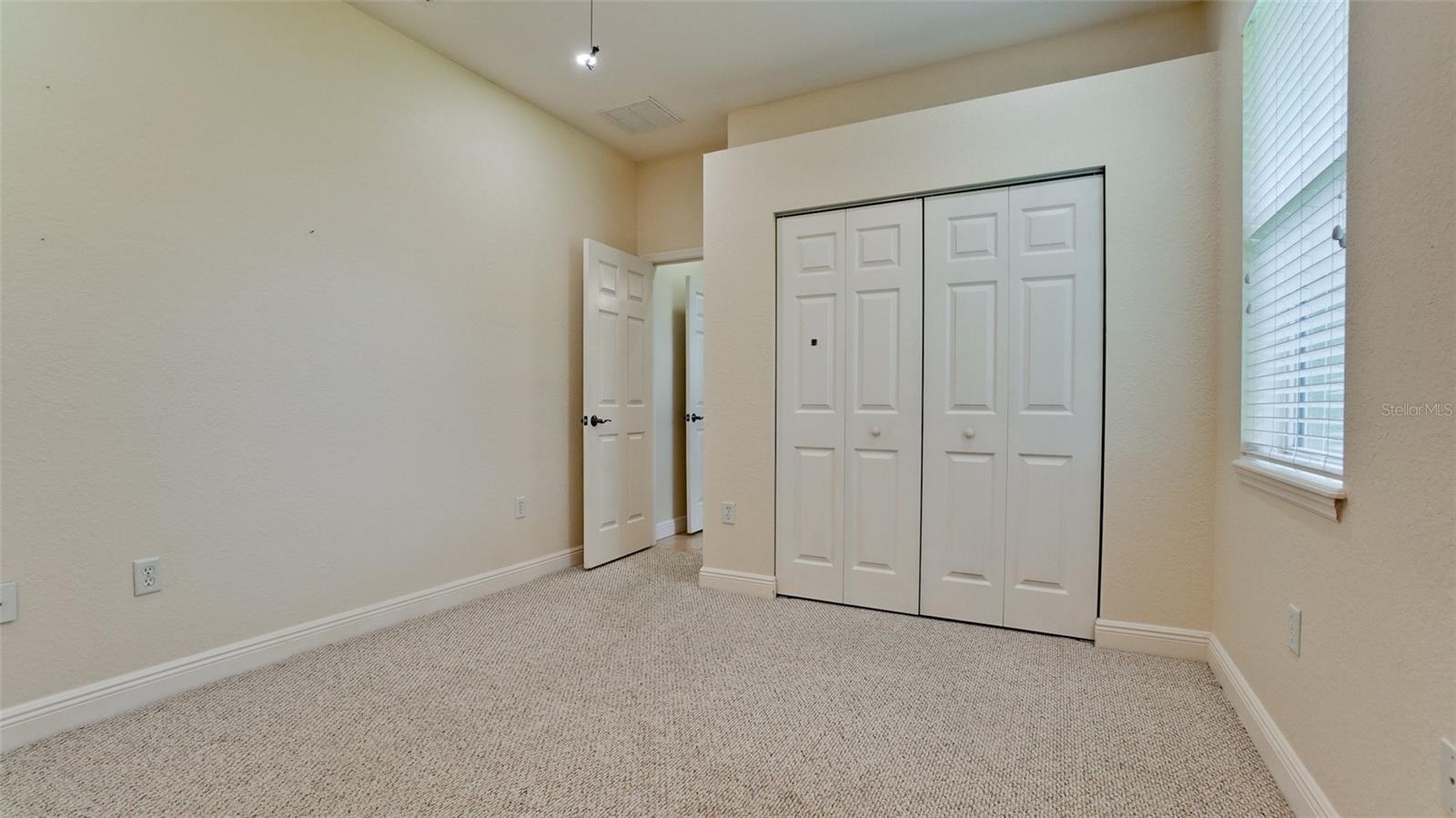 ANCIENT OAKS UNIT ONE - Residential