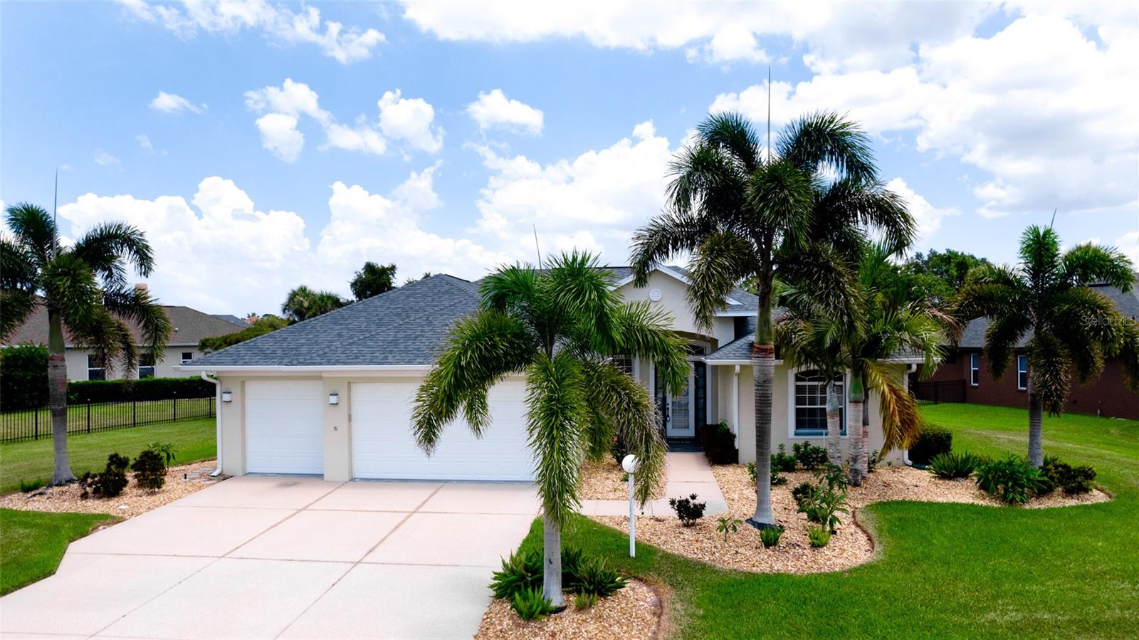ANCIENT OAKS UNIT ONE - Residential