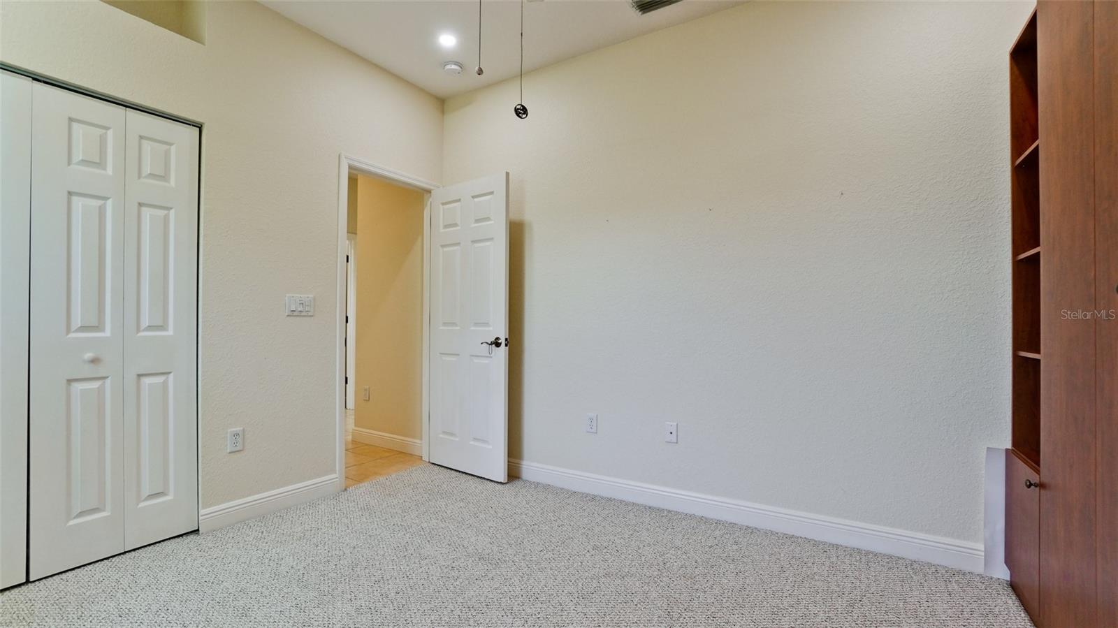 ANCIENT OAKS UNIT ONE - Residential