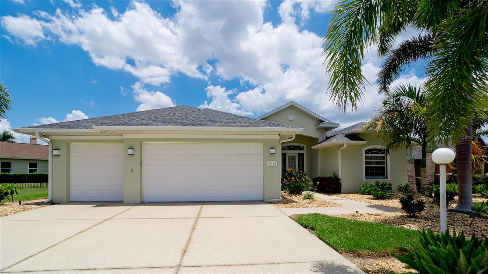 ANCIENT OAKS UNIT ONE - Residential