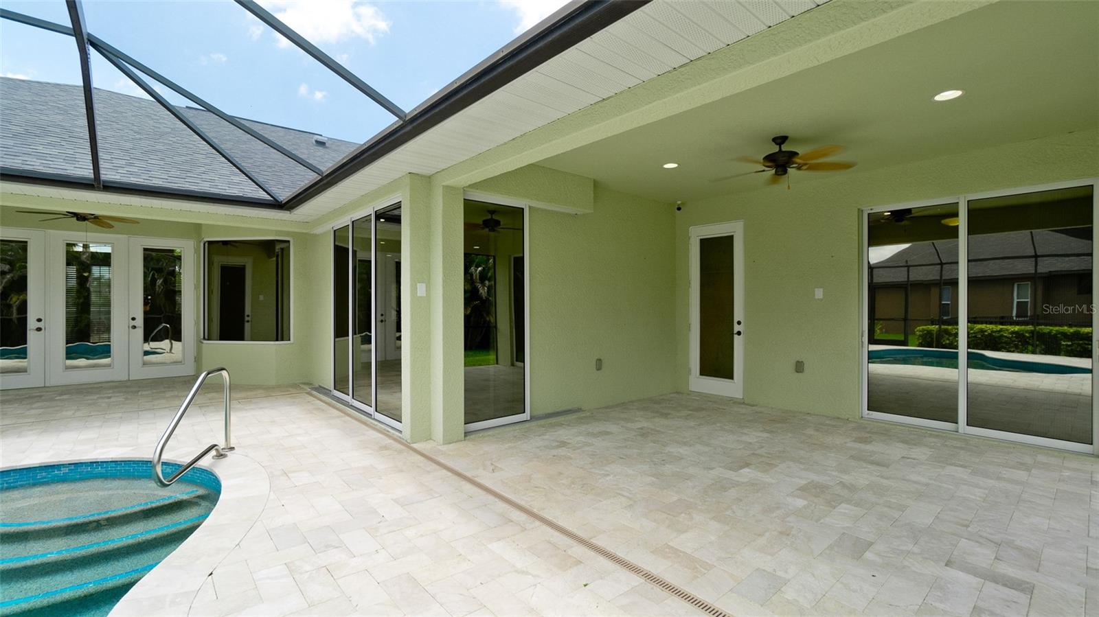 ANCIENT OAKS UNIT ONE - Residential