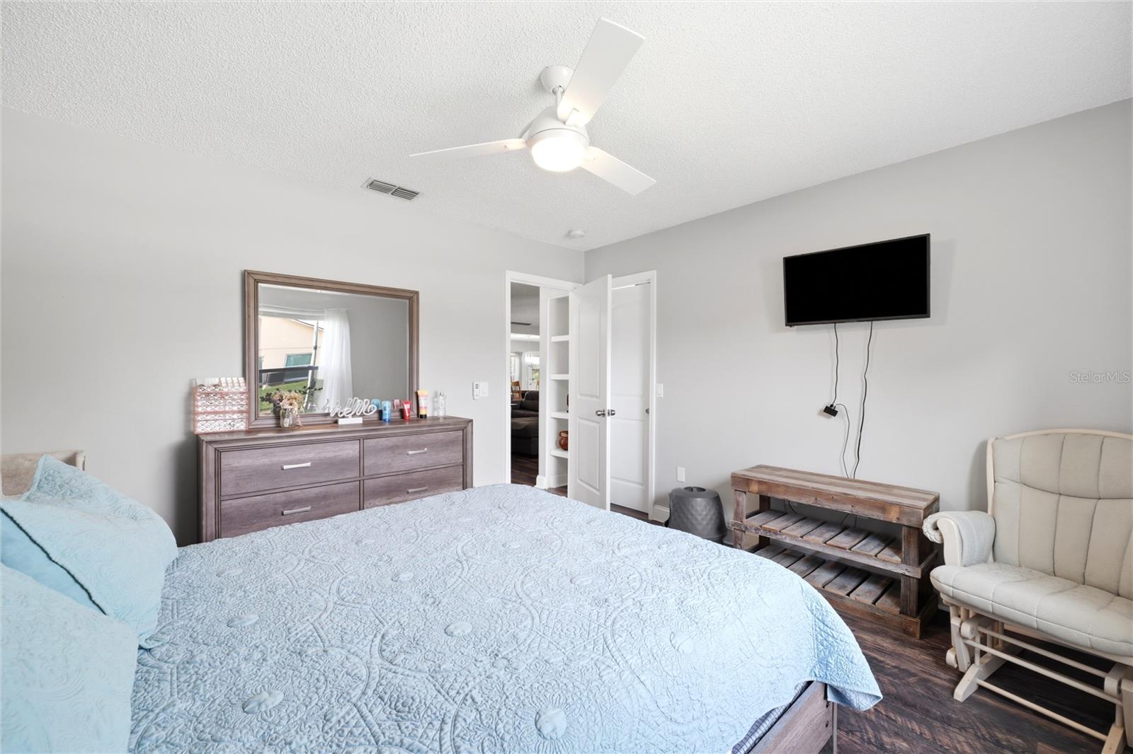 HERITAGE LAKE - Residential