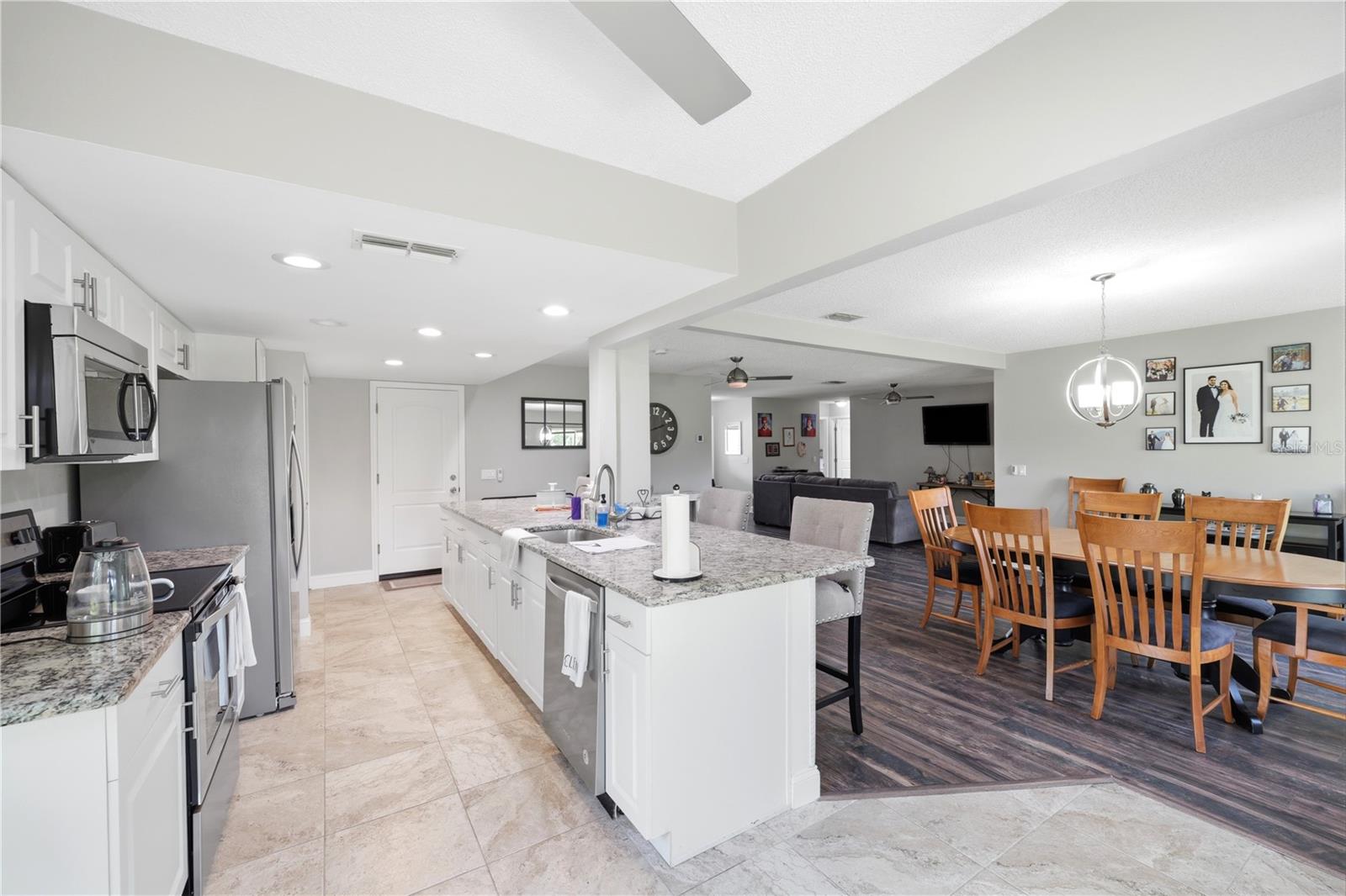HERITAGE LAKE - Residential