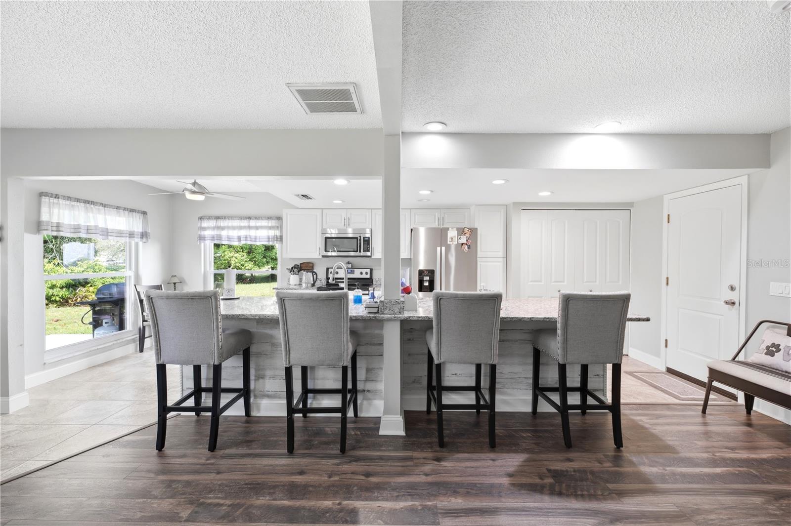 HERITAGE LAKE - Residential