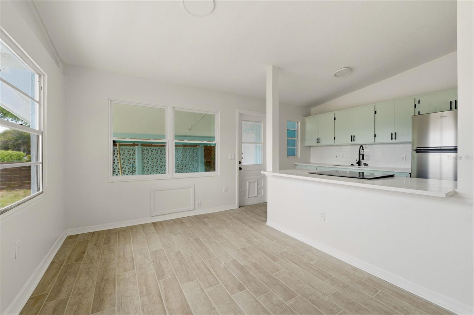 CORTEZ GARDENS FIRST SEC - Residential