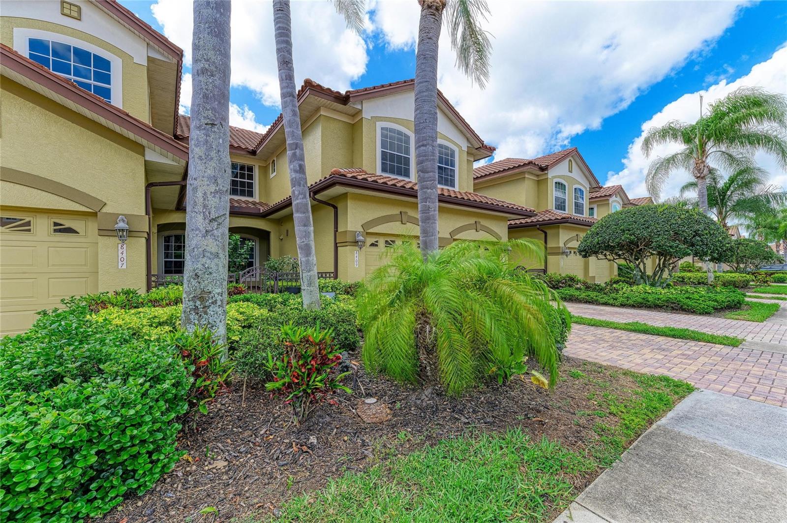 MIRAMAR LAGOONS AT LAKEWOOD RANCH - Residential