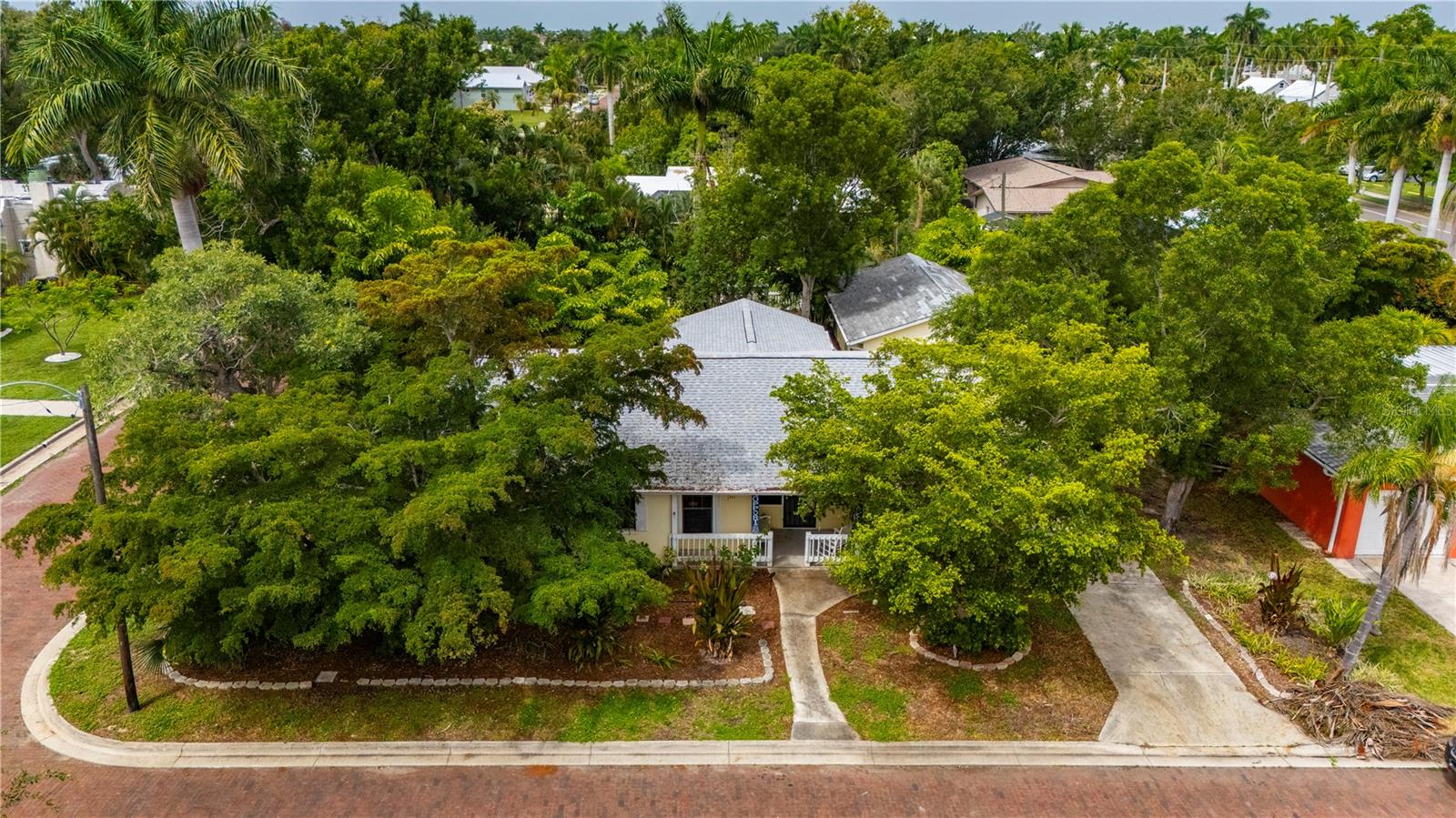 HATCHS SUB - Residential