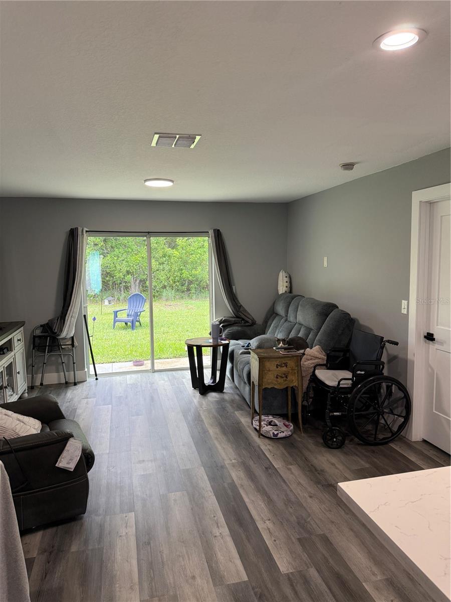 SUN N LAKE - Residential