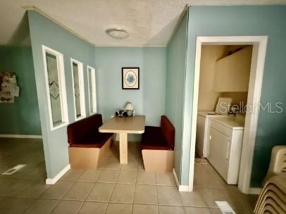 HILLTOP MANOR - Residential Lease