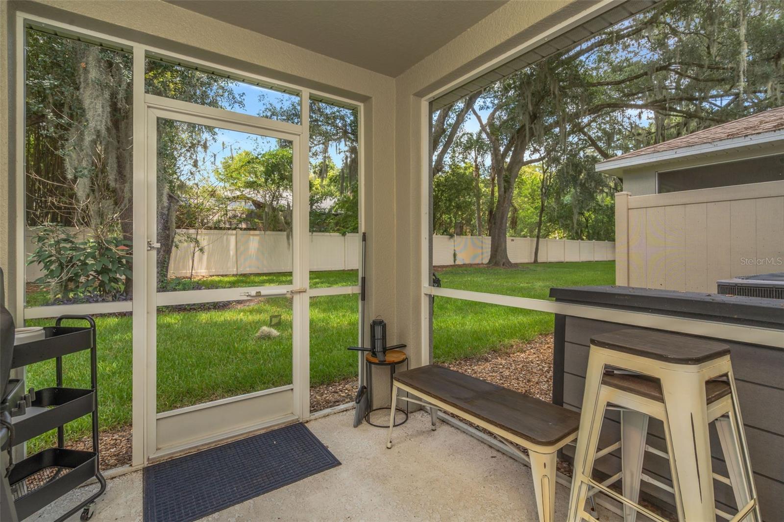 WEDGEWOOD TWNHMS - Residential Lease