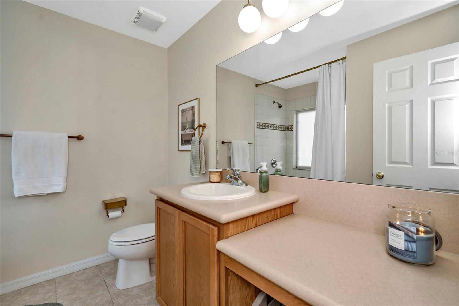 WEDGEWOOD TWNHMS - Residential Lease