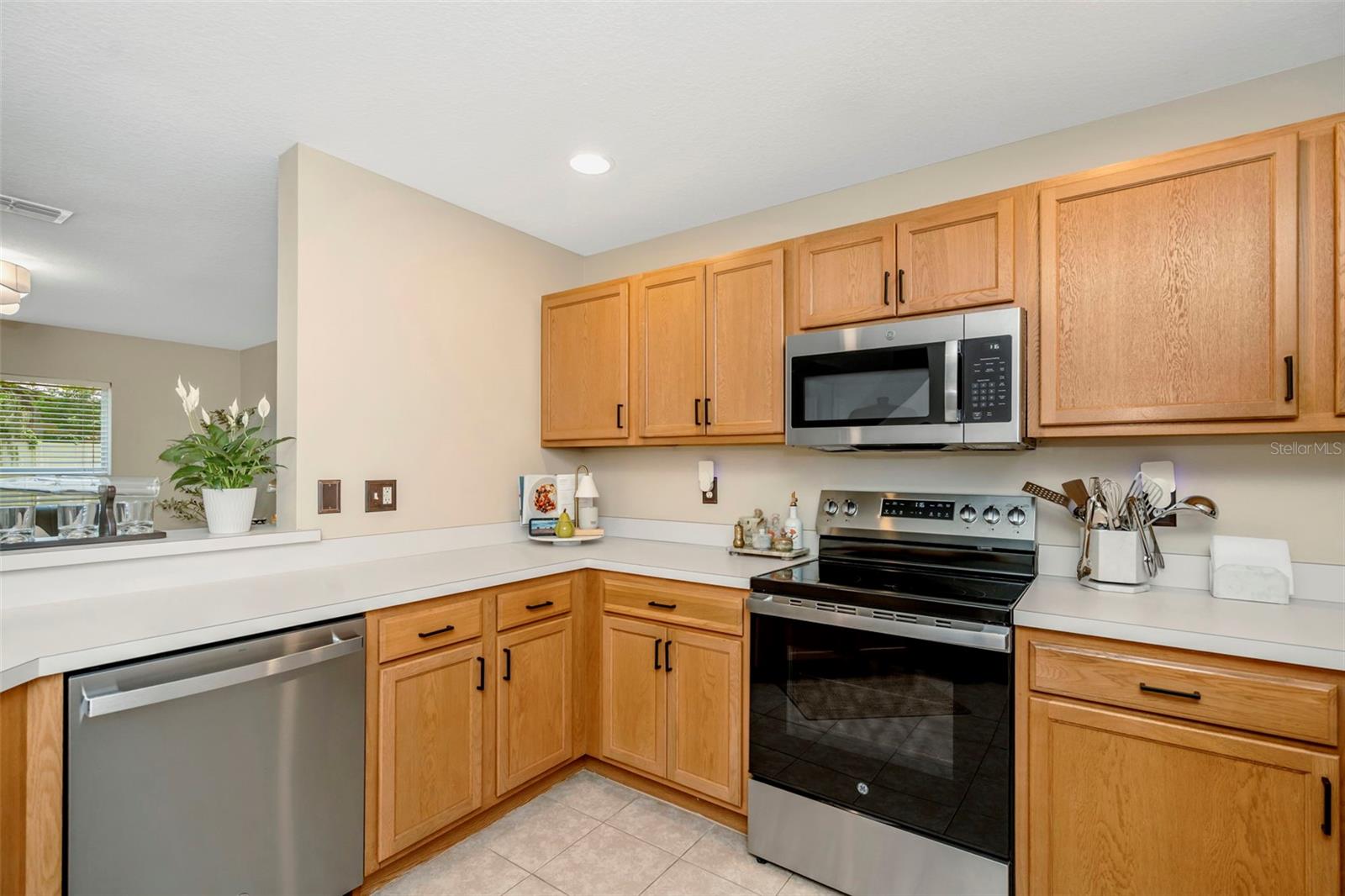 WEDGEWOOD TWNHMS - Residential Lease
