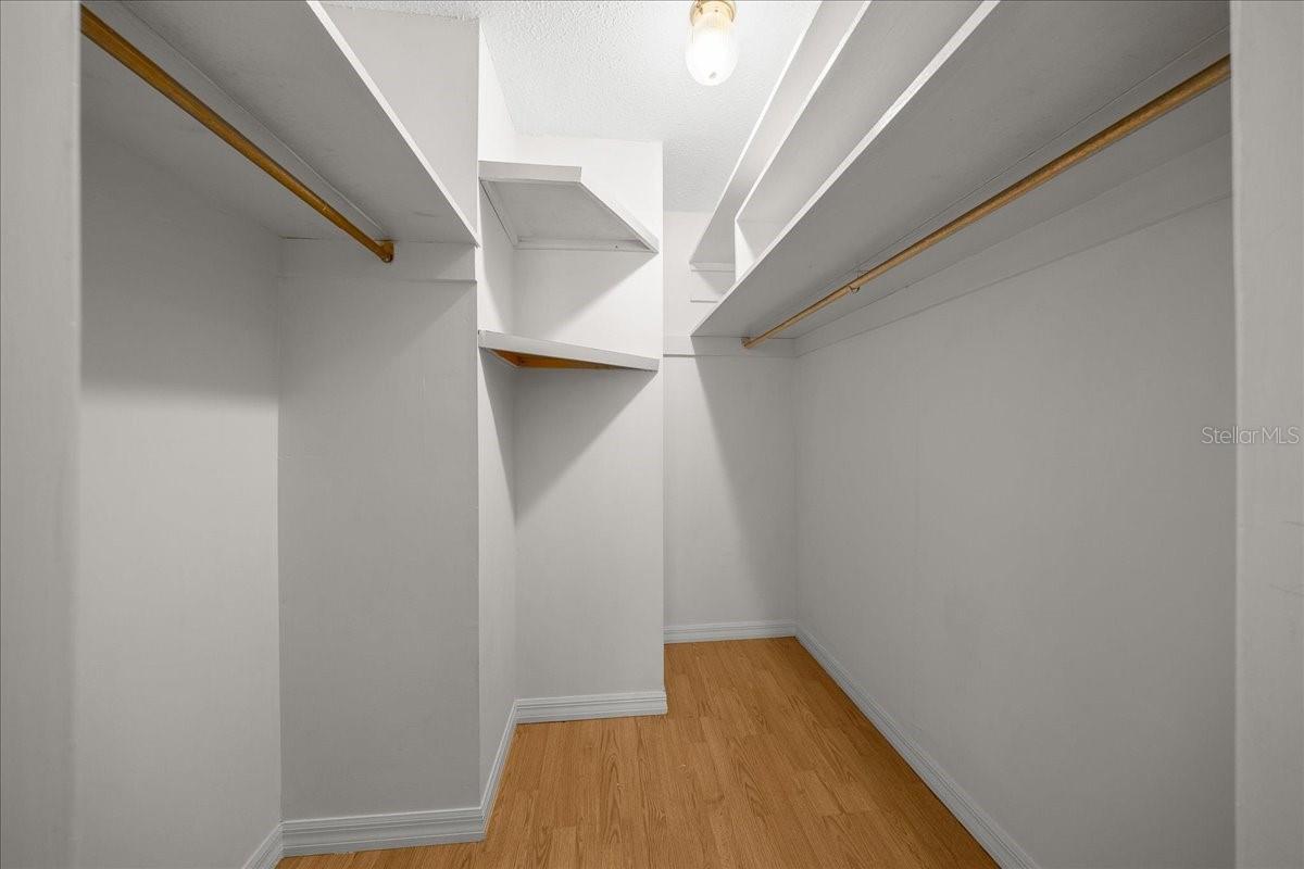UNR - Residential