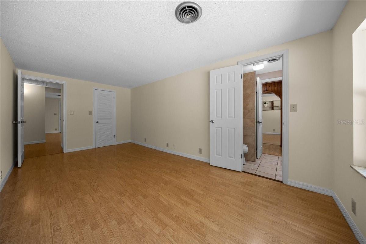 UNR - Residential