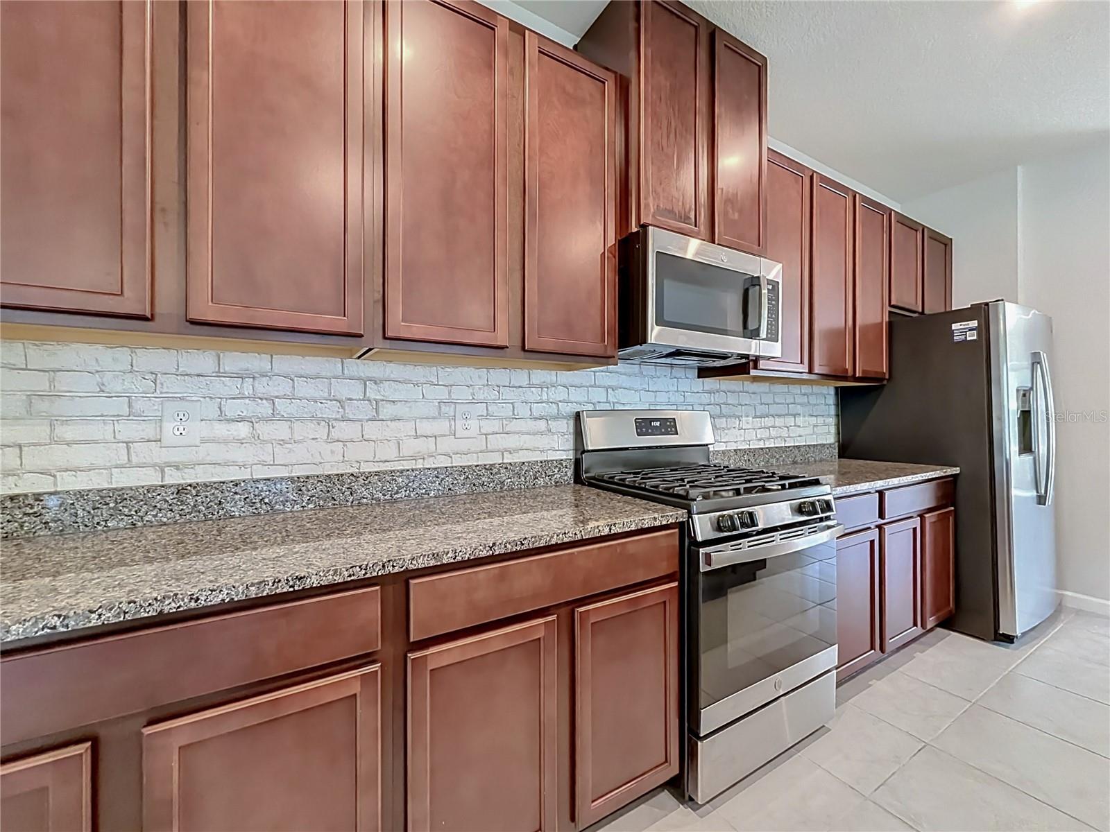 HAMILTON GARDENS PH 2A 2B - Residential