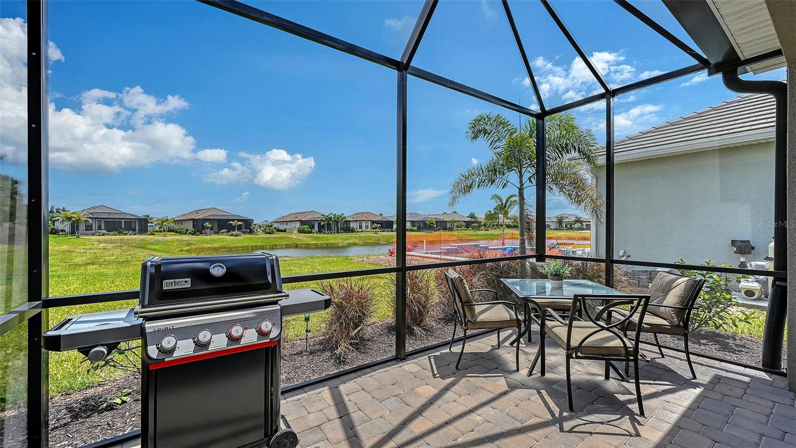 AZARIO ESPLANADE PH V - Residential