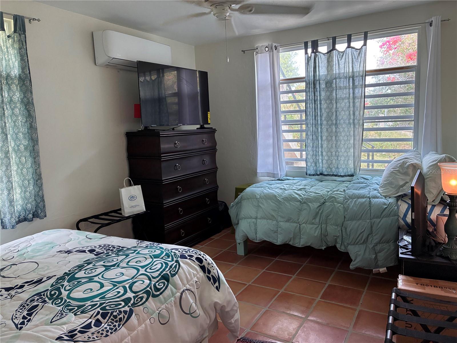BRAVOS DE BOSTON - Residential
