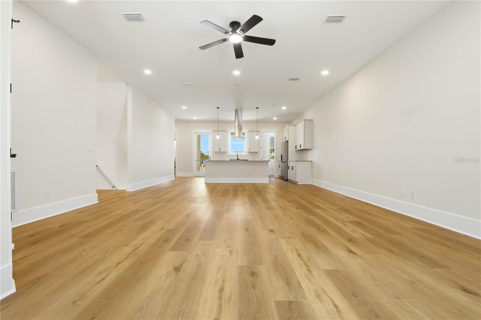 MIRA VISTA TWNHMS PH II - Residential