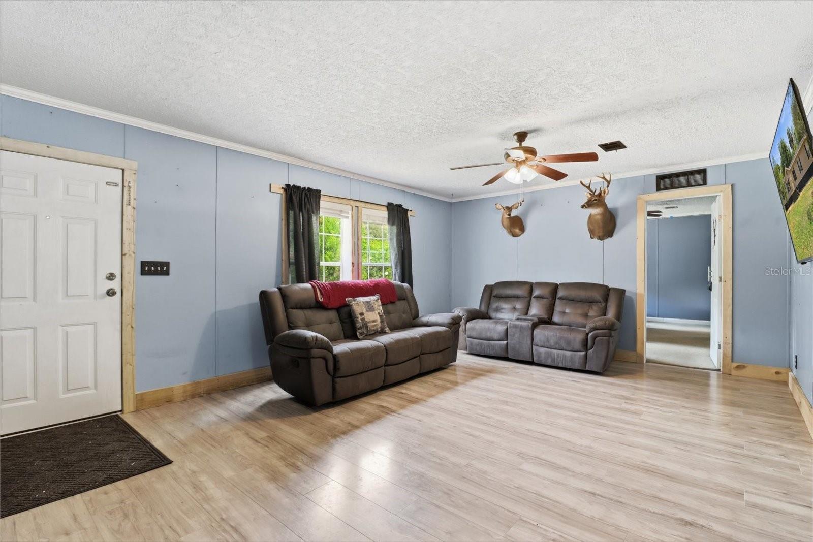 CRYSTAL MANOR UNIT 01 - Residential