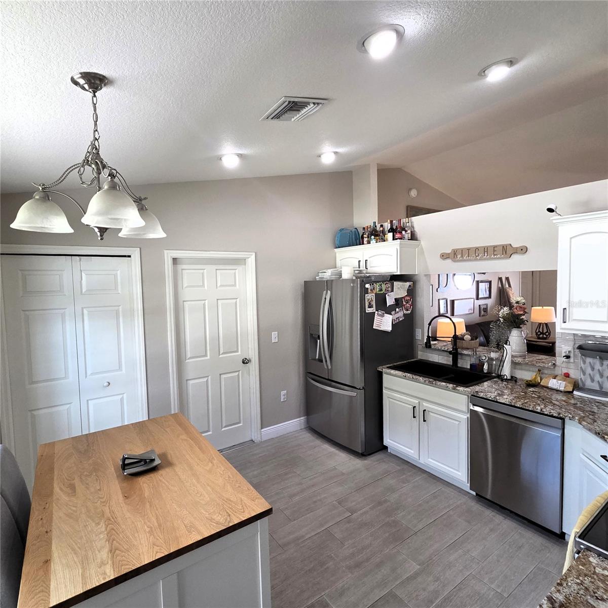 WIND MEADOWS - Residential