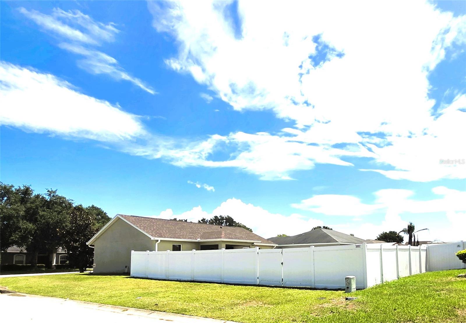 WIND MEADOWS - Residential