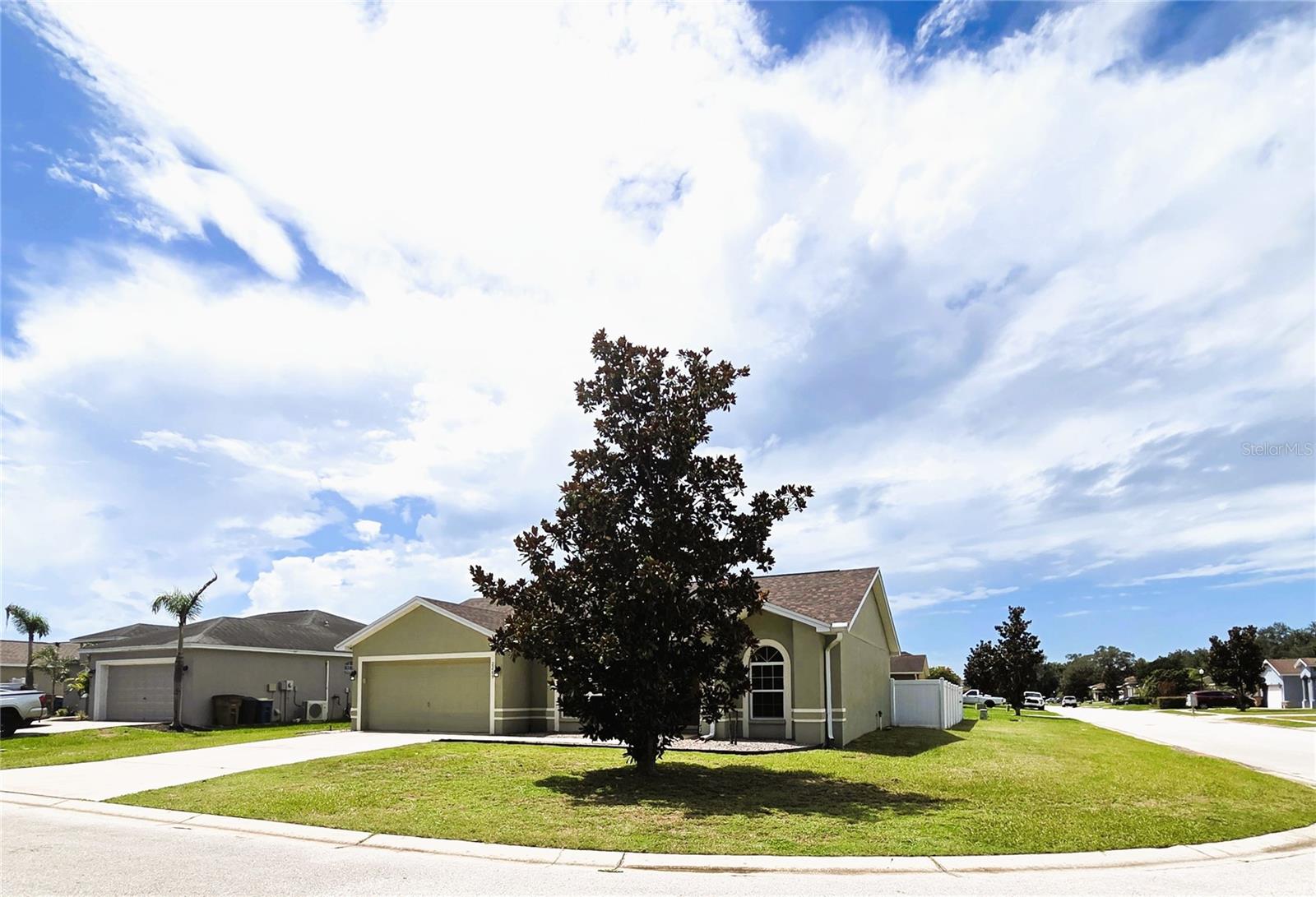 WIND MEADOWS - Residential