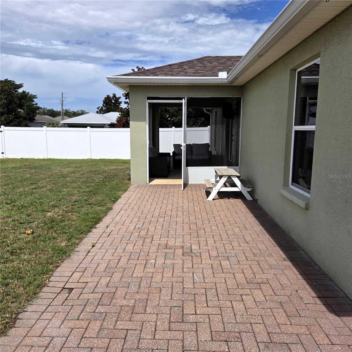WIND MEADOWS - Residential