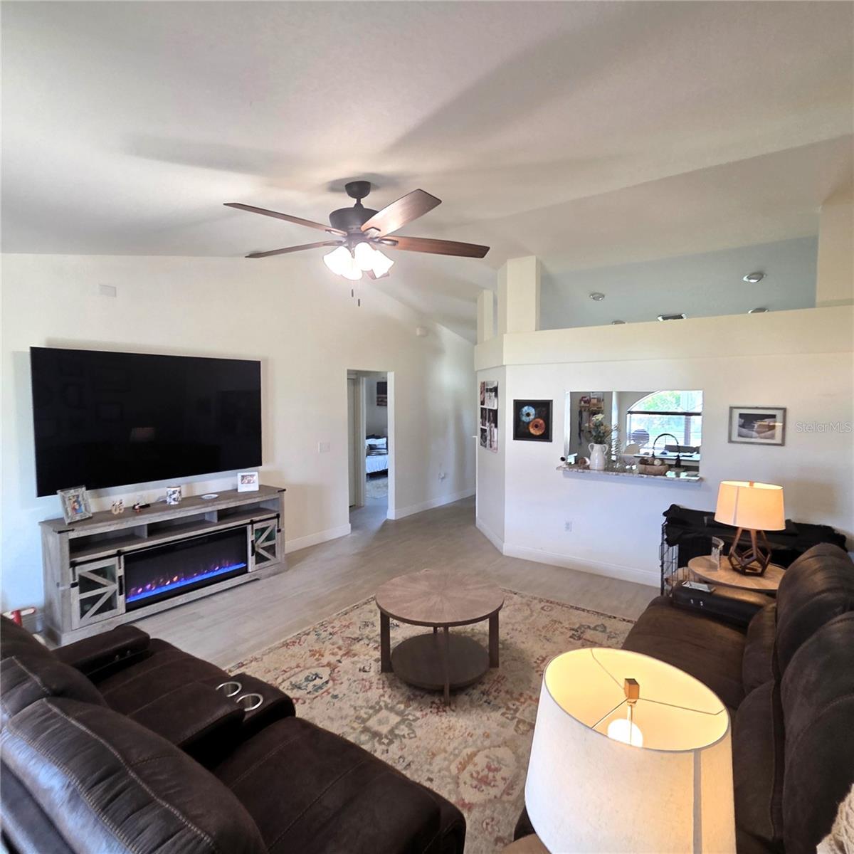 WIND MEADOWS - Residential