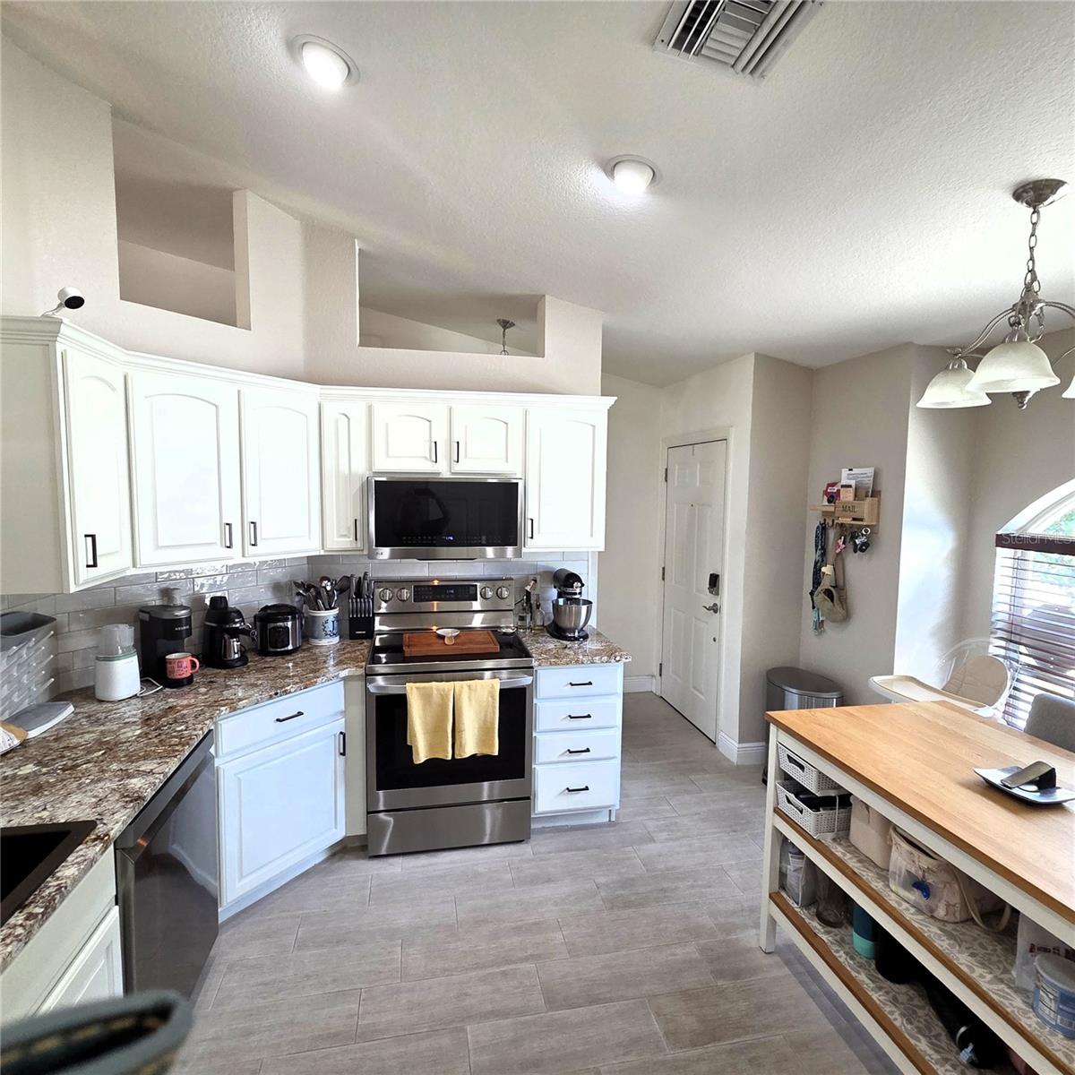 WIND MEADOWS - Residential