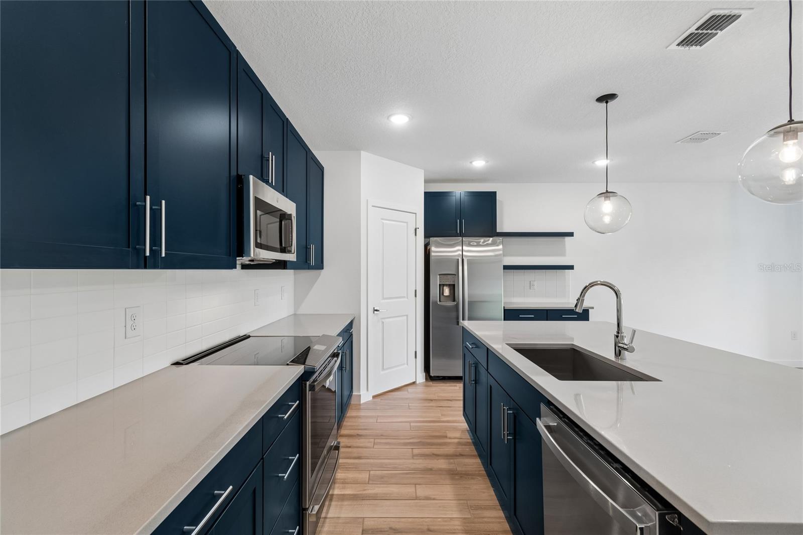 ASPIRE AT GLEN AIRE - Residential