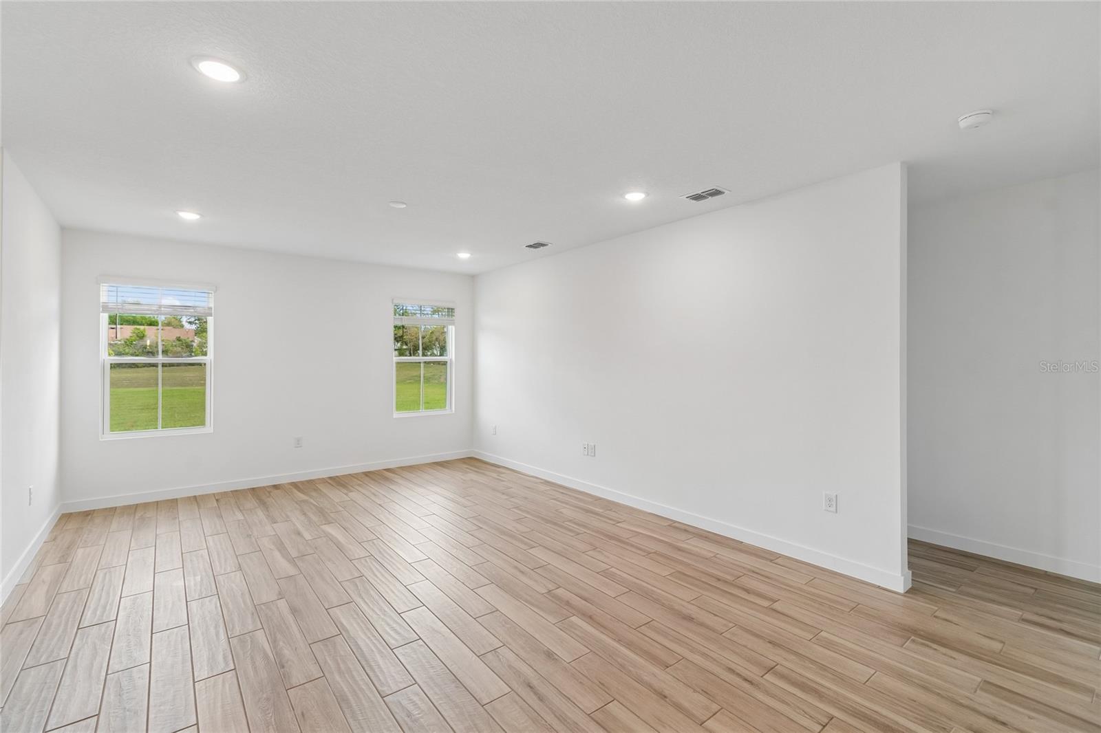 ASPIRE AT GLEN AIRE - Residential