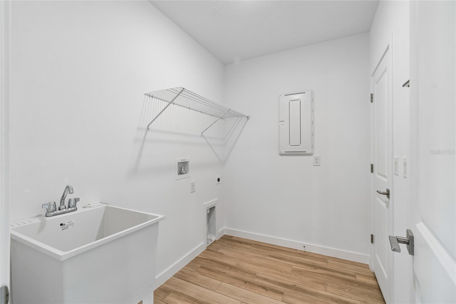 ASPIRE AT GLEN AIRE - Residential
