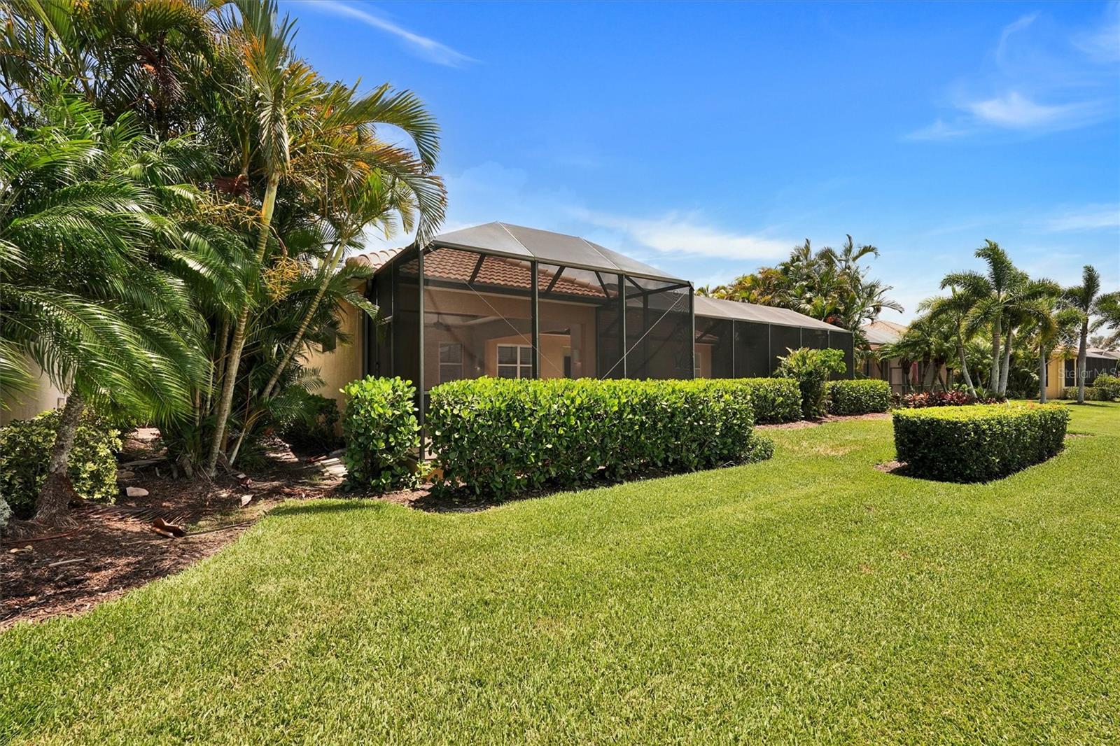 RIVER STRAND GOLF & COUNTRY CLUB - Residential