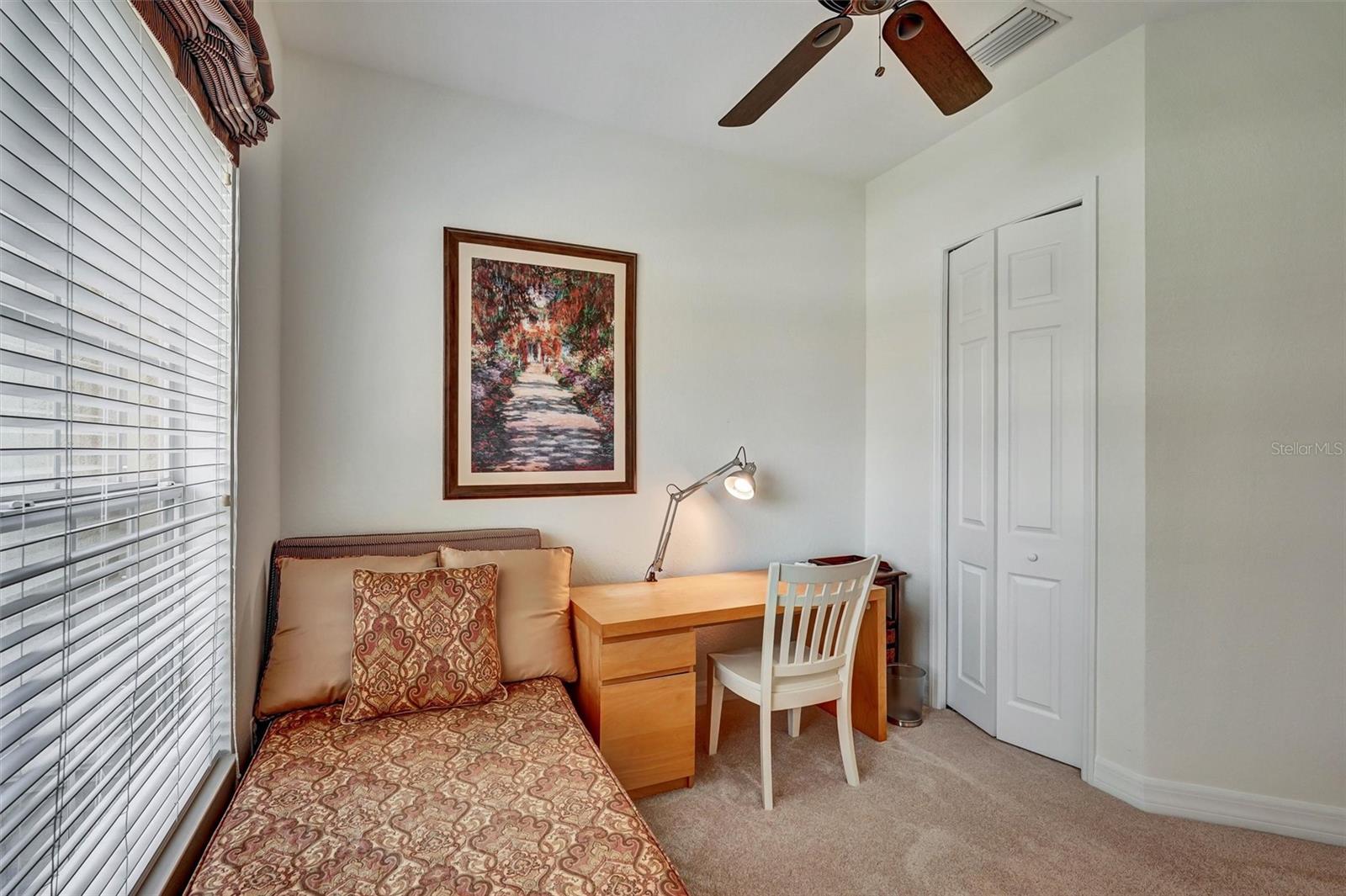 RIVER STRAND GOLF & COUNTRY CLUB - Residential