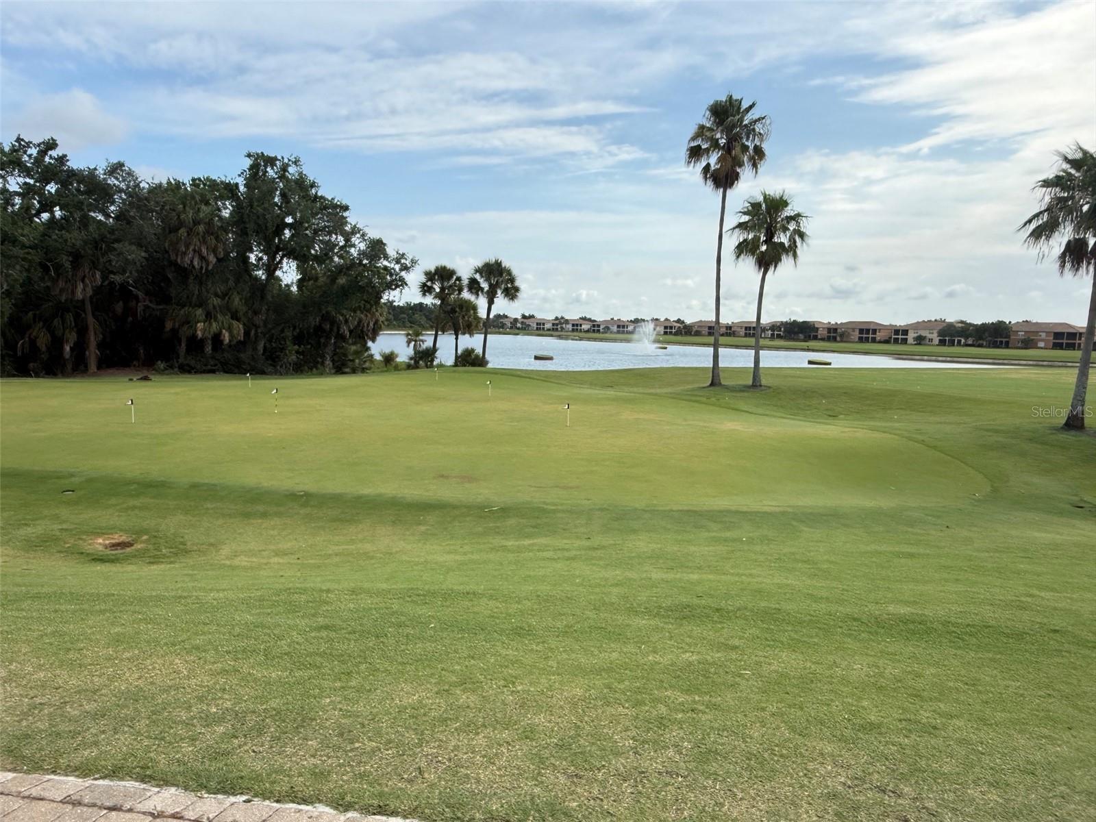 RIVER STRAND GOLF & COUNTRY CLUB - Residential
