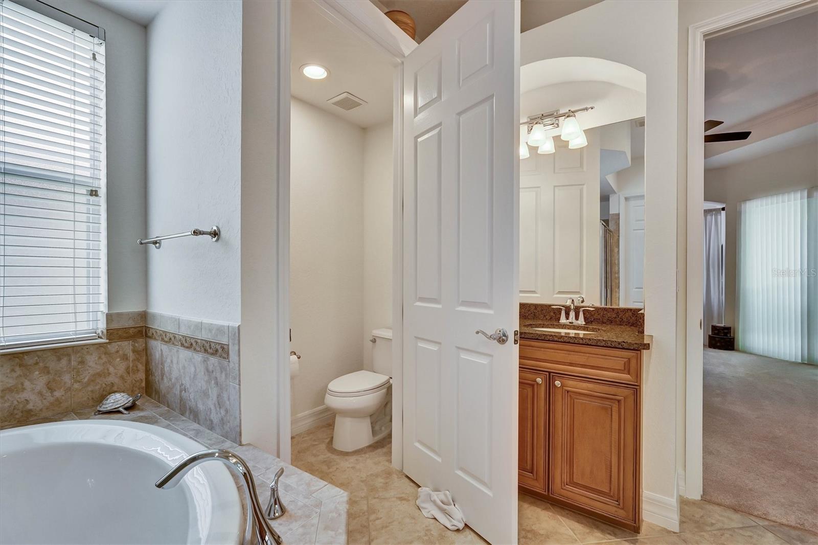 RIVER STRAND GOLF & COUNTRY CLUB - Residential