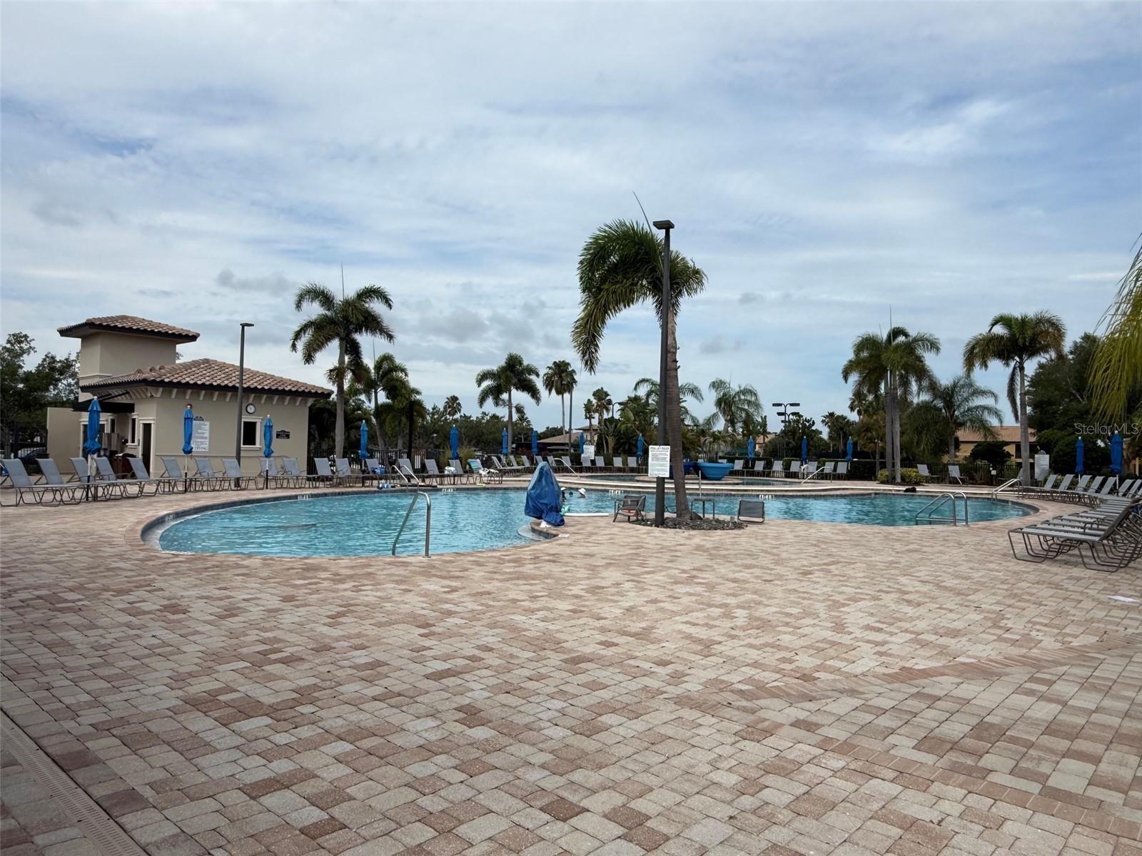 RIVER STRAND GOLF & COUNTRY CLUB - Residential