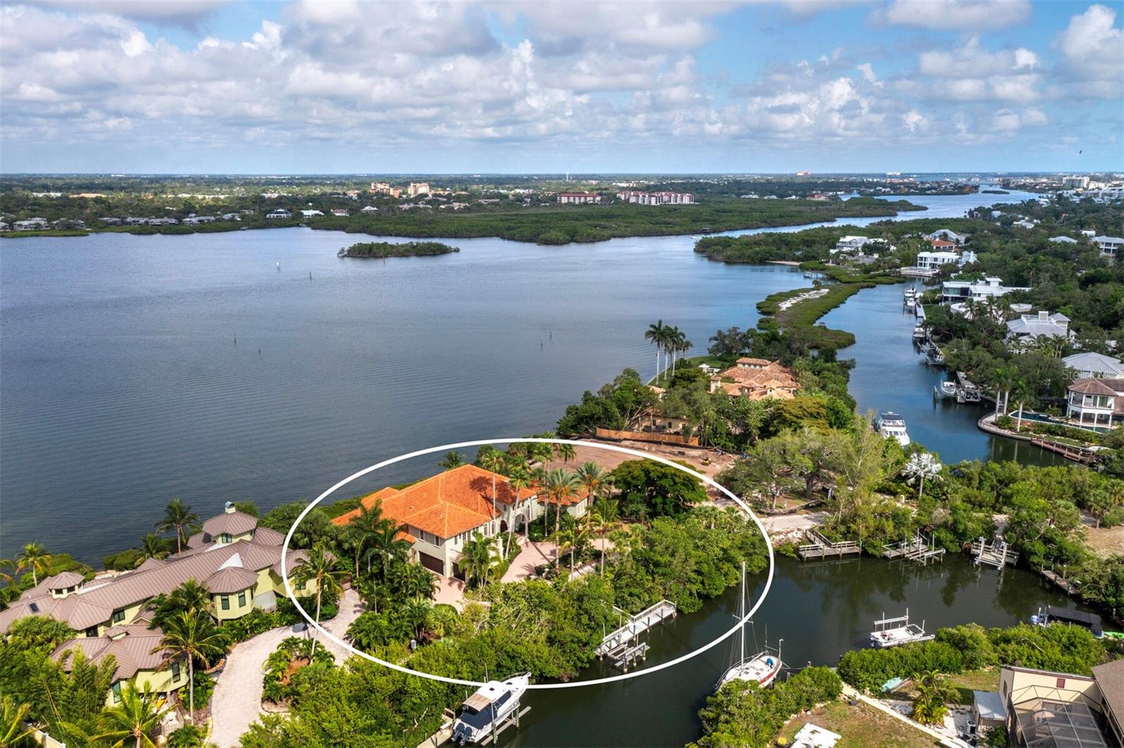HIDDEN HARBOR - Residential