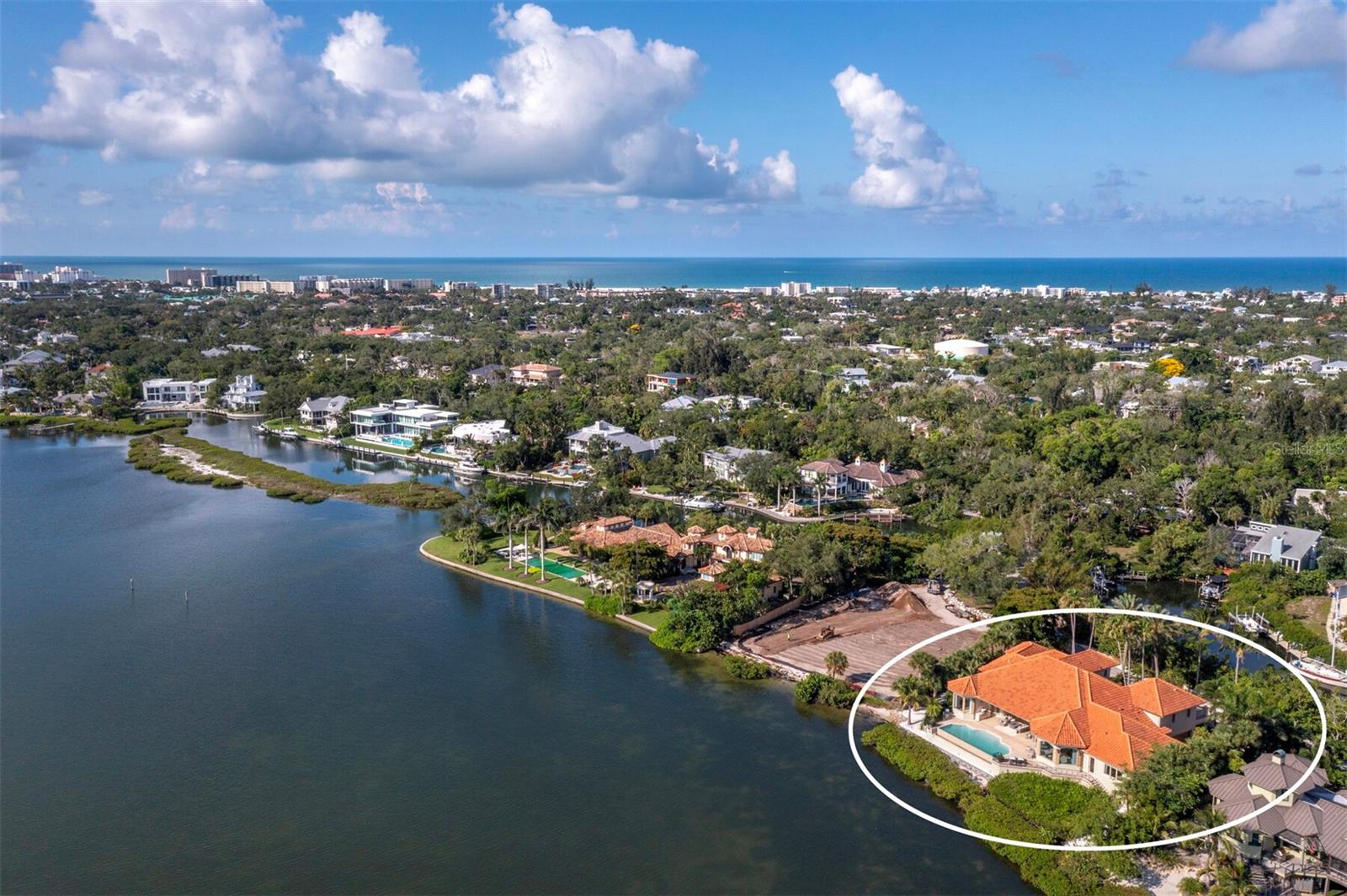 HIDDEN HARBOR - Residential